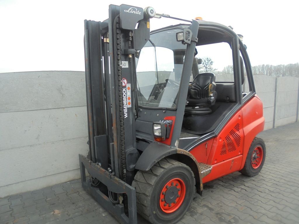 Вилочный погрузчик LINDE H 45 D
